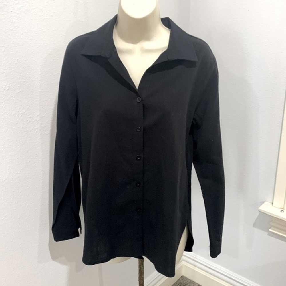 Black Long Sleeve Women’s Button Down Top Size Medium